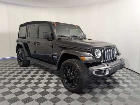 Used 2021 Jeep Wrangler Unlimited Sahara w/ Cold Weather Group image 3