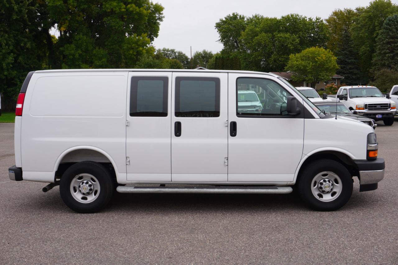 Used 2025 Chevrolet Express 2500 w/ Driver Convenience Package RWD image 6