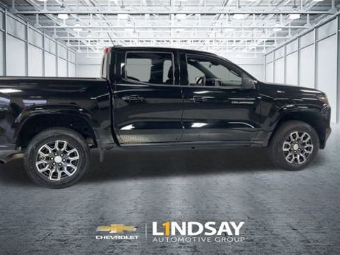 Used 2023 Chevrolet Colorado LT w/ LT Convenience Package image 2
