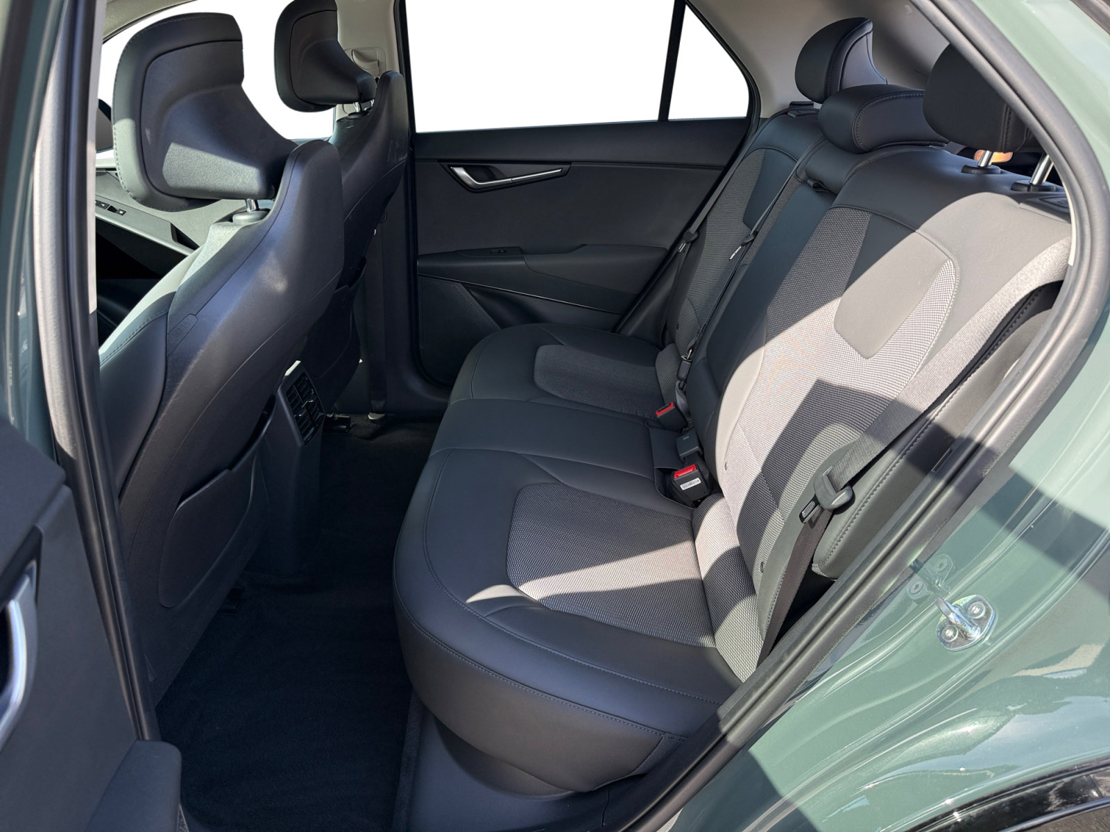 Used 2024 Kia Niro Wind FWD image 16
