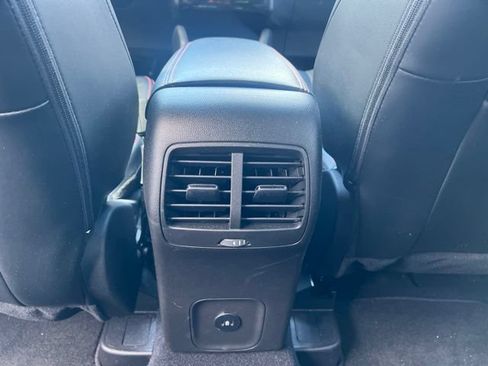 Used 2024 Ford Escape ST-Line w/ Tech Pack #1 AWD/4WD image 18