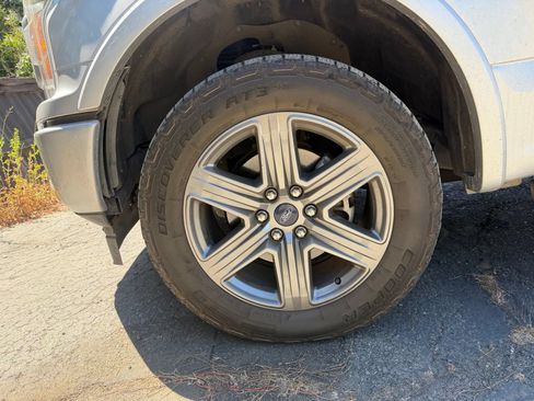 Used 2018 Ford F150 Lariat AWD/4WD image 9