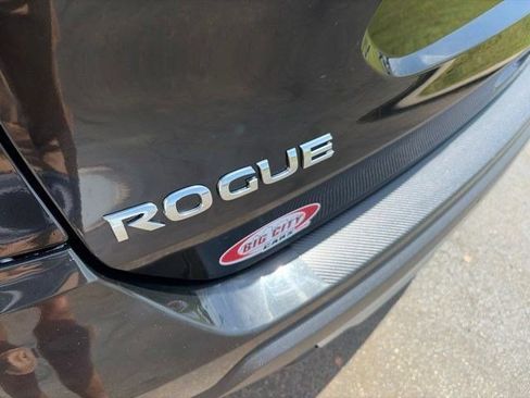 Used 2019 Nissan Rogue SV AWD/4WD image 44