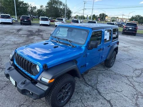 Used 2024 Jeep Wrangler Unlimited Sport AWD/4WD image 25
