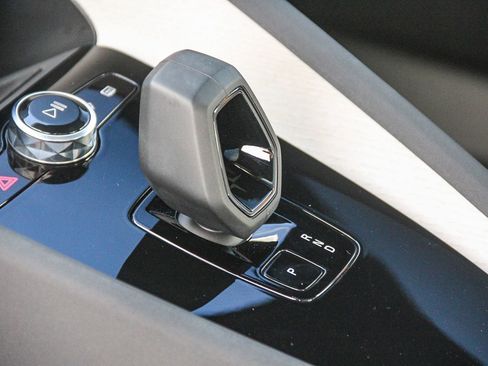 Used 2023 Polestar Polestar 2 w/ Pilot Pack image 19