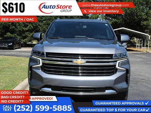 Used 2021 Chevrolet Suburban LT RWD image 3