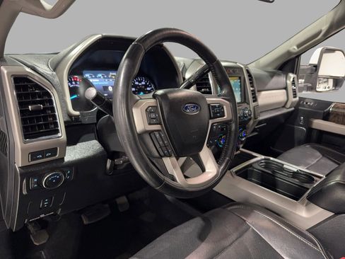 Used 2018 Ford F250 Lariat w/ Lariat Value Package image 18