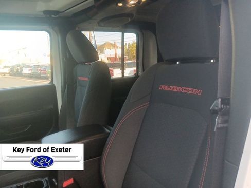 Used 2020 Jeep Gladiator Rubicon w/ Safety Group image 29