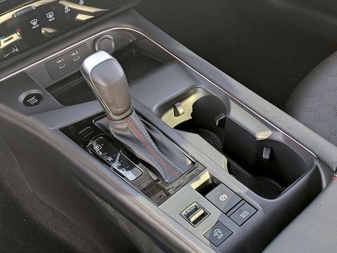 New 2026 Nissan Sentra SR w/ SR Premium Package FWD image 18