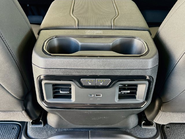 New 2026 GMC Sierra 1500 AT4 w/ AT4 Premium Package AWD/4WD image 18