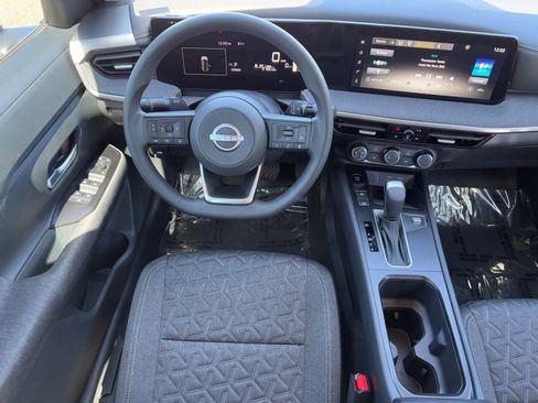 Certified 2025 Nissan Kicks SV image 13