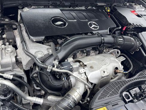 Used 2020 Mercedes-Benz GLB 250 w/ Premium Package image 55