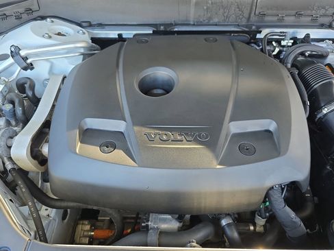 Certified 2023 Volvo XC90 T8 Plus w/ Protection Package image 43