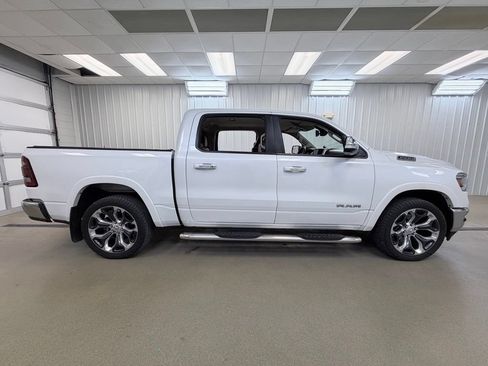 Used 2019 RAM 1500 Laramie AWD/4WD image 5