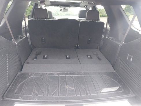 Used 2021 Chevrolet Tahoe Z71 image 28