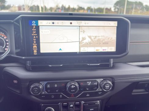 New 2026 Jeep Gladiator Mojave image 11