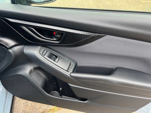 Used 2018 Subaru Crosstrek 2.0i Premium AWD/4WD image 19