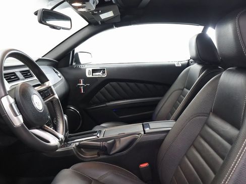 Used 2011 Ford Mustang Premium w/ Security Pkg image 13