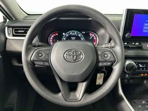 Used 2023 Toyota RAV4 LE AWD/4WD image 14
