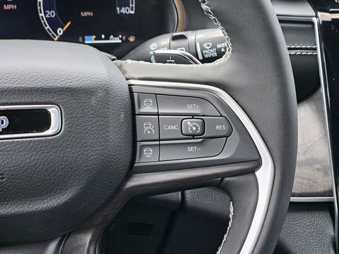 New 2025 Jeep Grand Cherokee L Limited image 15