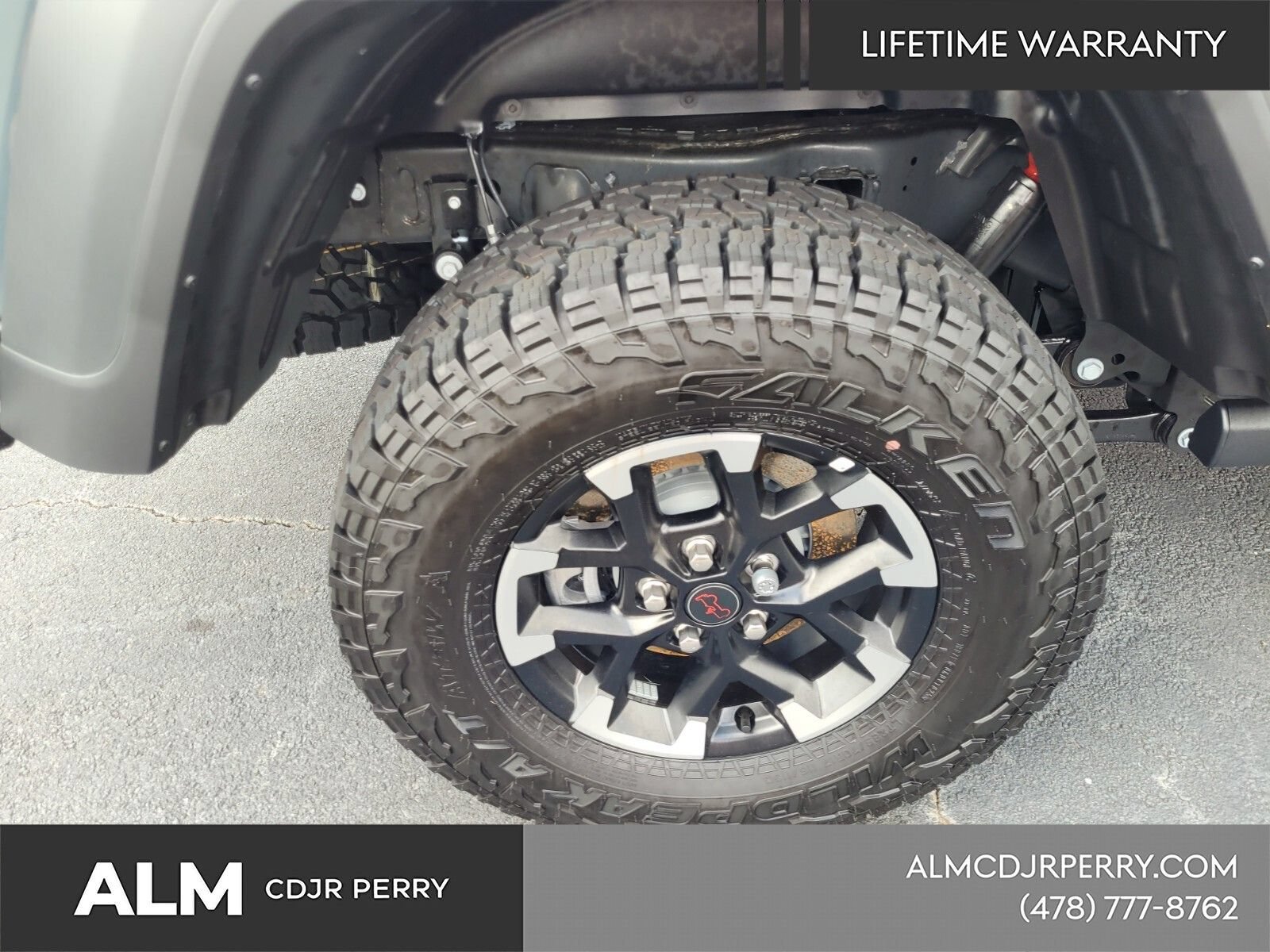 New 2025 Jeep Gladiator Rubicon w/ Safety Group AWD/4WD image 13