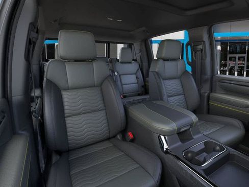 New 2026 Chevrolet Silverado 2500 ZR2 w/ LPO, Dark Essentials Package AWD/4WD image 16