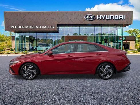 Certified 2024 Hyundai Elantra SEL w/ Convenience Package image 7