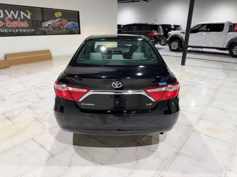 Used 2017 Toyota Camry LE FWD image 9
