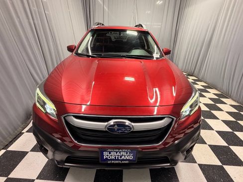 Used 2020 Subaru Outback Premium AWD/4WD image 2