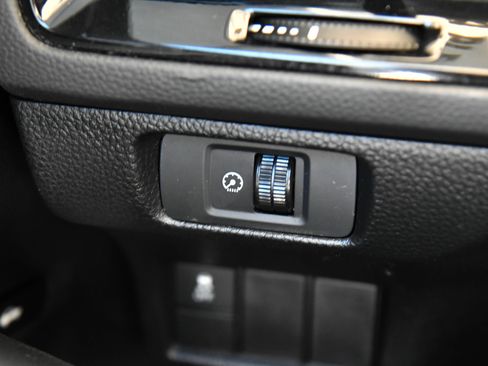 Used 2025 Honda Civic Sport image 30