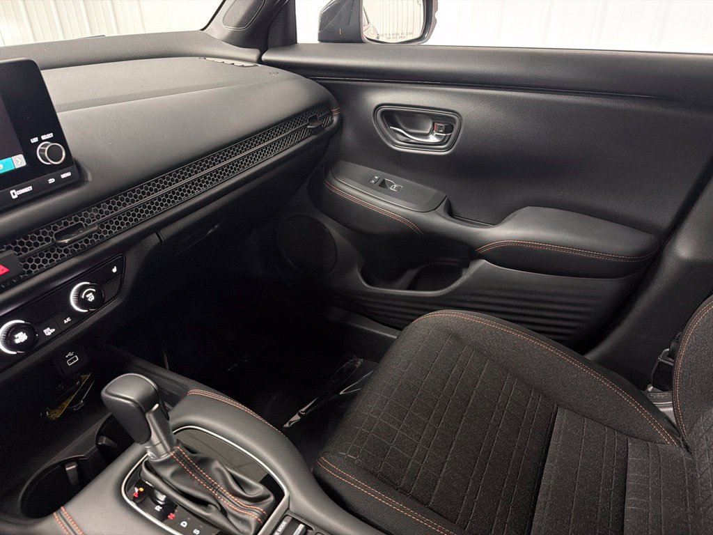 Used 2024 Honda HR-V Sport image 14