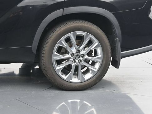 Used 2020 Toyota Highlander Limited AWD/4WD image 13