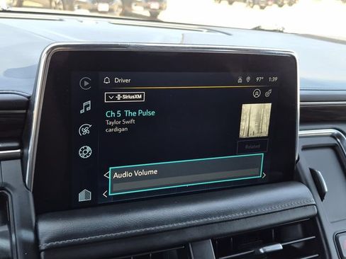 Used 2022 Chevrolet Suburban Z71 AWD/4WD image 46