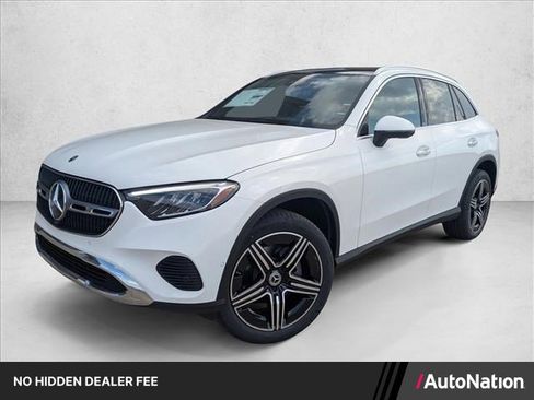 Used 2026 Mercedes-Benz GLC 300 image 1
