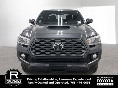 Used 2020 Toyota Tacoma TRD Sport AWD/4WD image 10