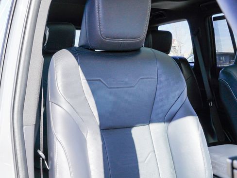 Used 2024 Lexus GX 550 w/ Cold Area Package image 25