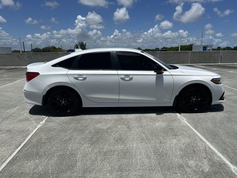 Used 2023 Honda Civic Sport image 14