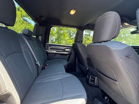 Used 2022 RAM 2500 Big Horn w/ Level A Equipment Group AWD/4WD image 9