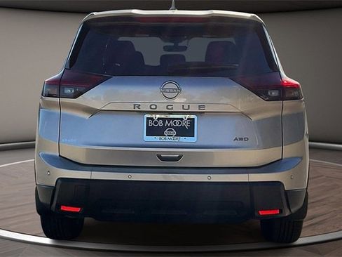 New 2026 Nissan Rogue SV image 4