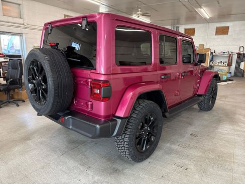 Used 2021 Jeep Wrangler Unlimited Sahara w/ Cold Weather Group image 81