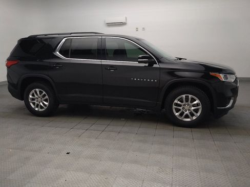 Used 2019 Chevrolet Traverse LT FWD image 11