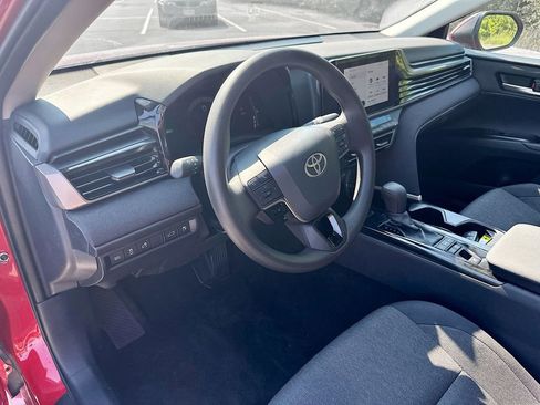Used 2025 Toyota Camry LE image 14