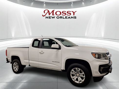 Used 2022 Chevrolet Colorado LT w/ Fleet Safety Package image 3