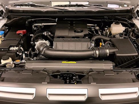 New 2026 Nissan Frontier PRO-4X w/ Pro-4x Convenience Package image 11