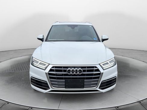 Used 2019 Audi Q5 2.0T Premium Plus w/ Premium Plus Package image 2