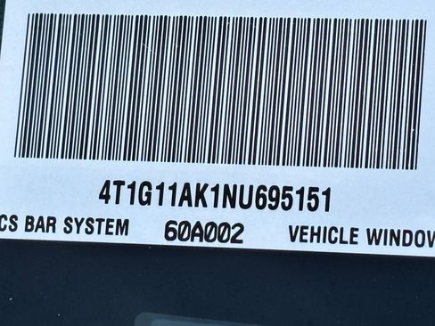 Used 2022 Toyota Camry SE image 29