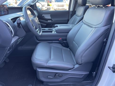 New 2025 Ford Expedition Active image 16