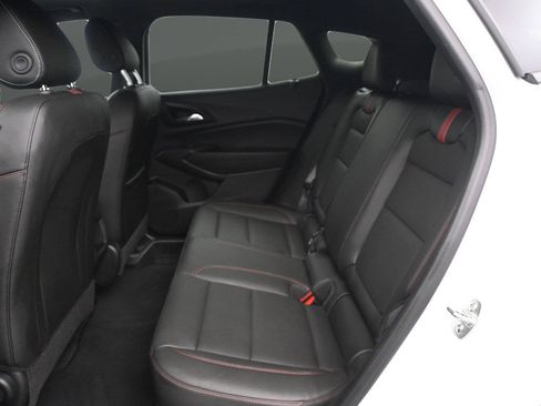 Used 2025 Chevrolet Trax RS w/ Sunroof Package FWD image 10