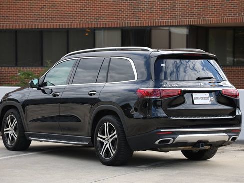 Used 2021 Mercedes-Benz GLS 450 4MATIC image 2