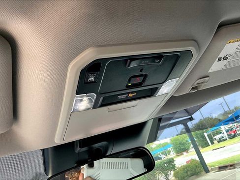 Used 2022 Toyota Tundra SR5 image 31